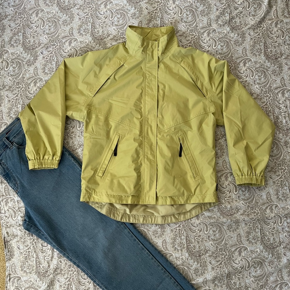 GORE-TEX Women's Yellow Jacket